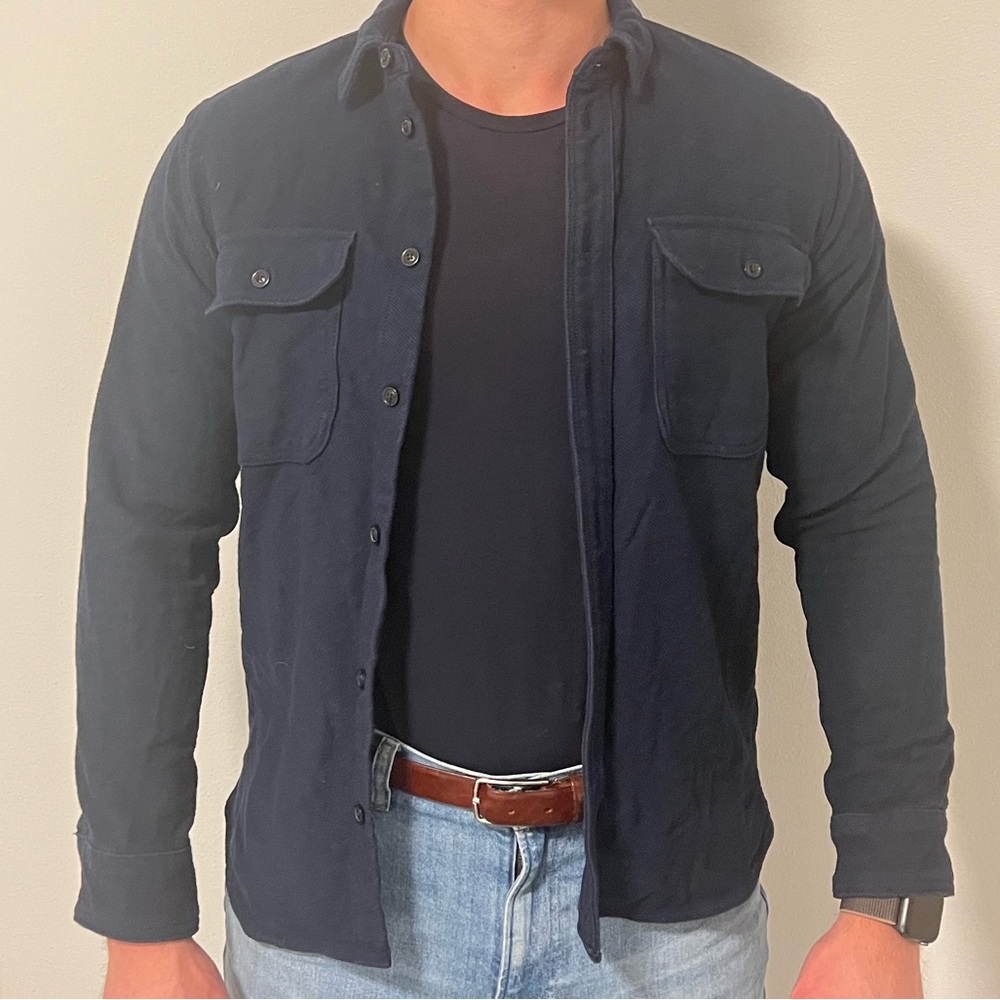Men’s Everlane blue shirt